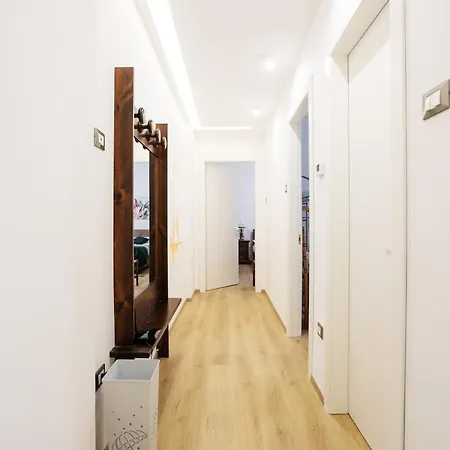Lejlighed Comfort Moderno A Per Vivere Un Local Trieste